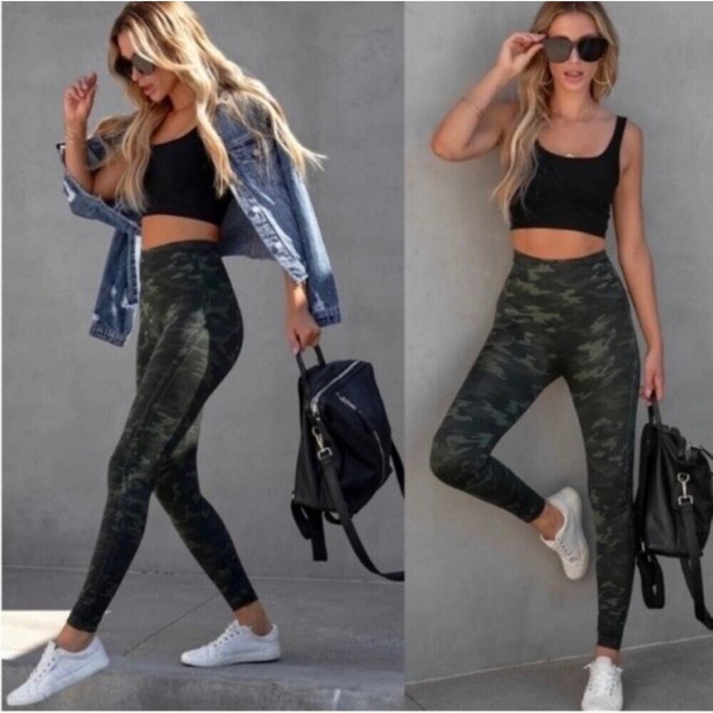 SPANX Look at Me Now Green Camo Seamless Leggings - XS
